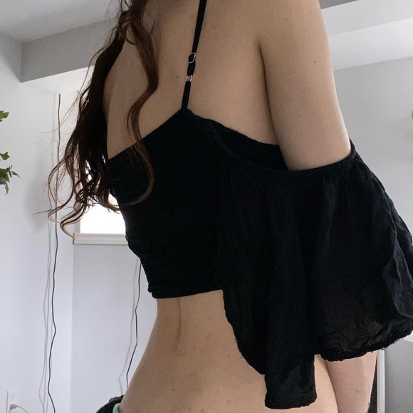 Off The Shoulder Tank Top - Picture 3 of 4